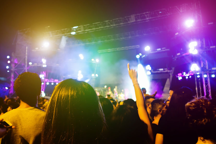 5 สถานที่เล่นน้ำสงกรานต์ กรุงเทพฯ & นนทบุรี ที่ห้ามพลาด